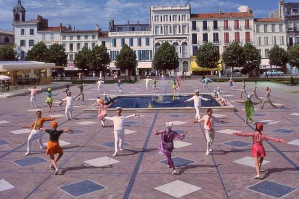 Вилла Gite Des Huskys Tonnay-Charente Экстерьер фото