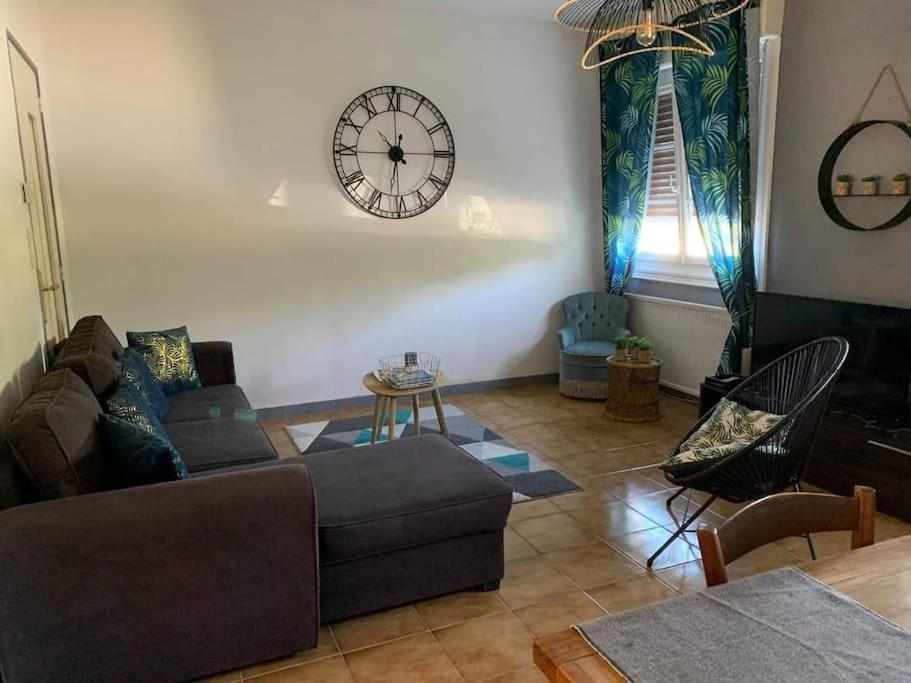 Вилла Gite Des Huskys Tonnay-Charente Экстерьер фото